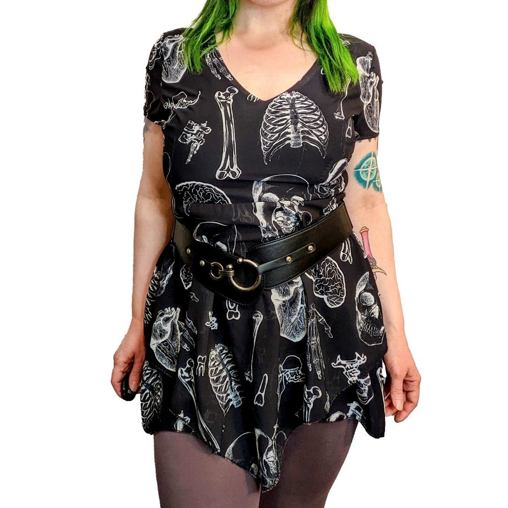 **SOLD** Women's Fashion V-neck Short Sleeve Skull and Bones Print Goth Dress
